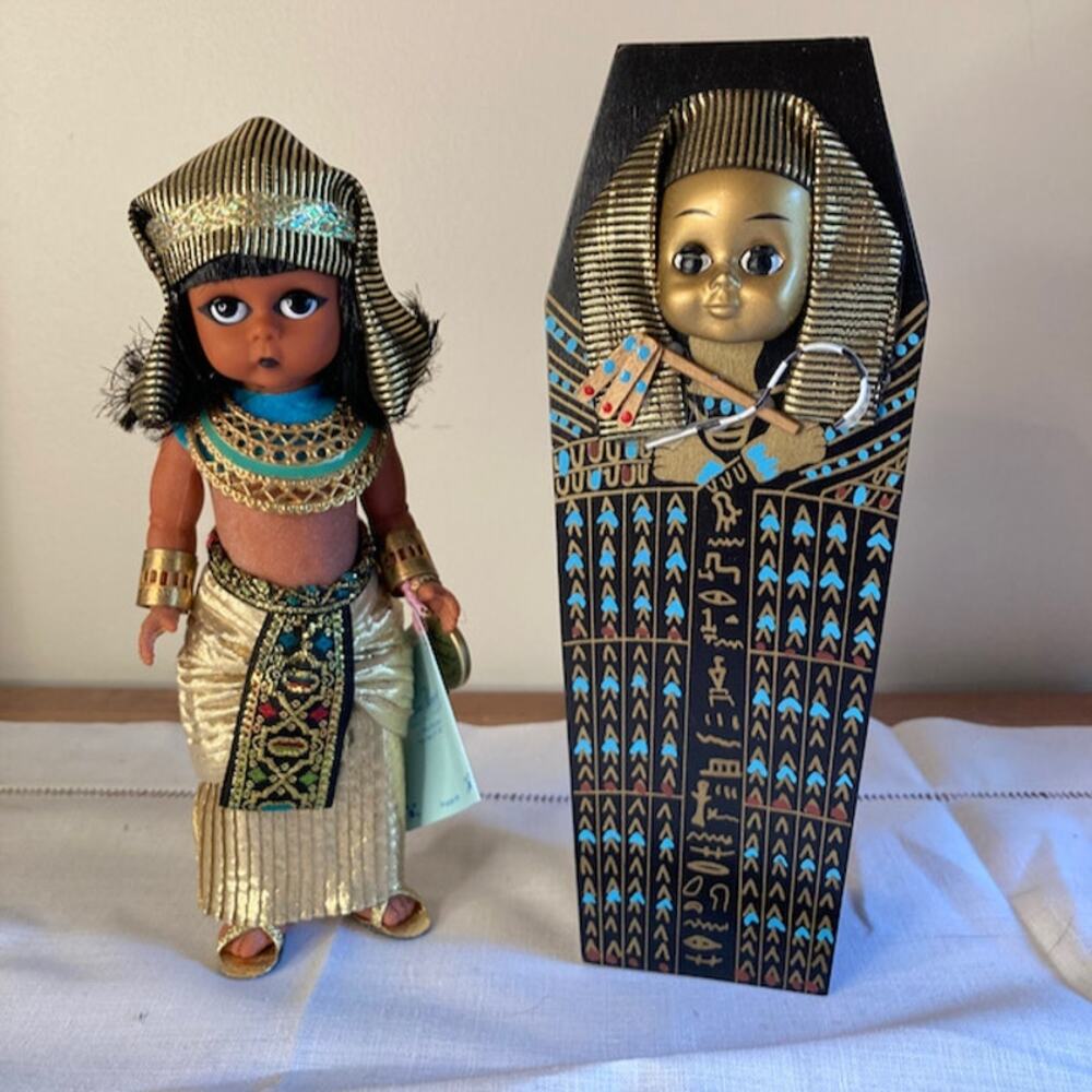 Vintage 90s Madame Alexander 8" Egypt Pharaoh w/Sarcophagus #24110 (1998)